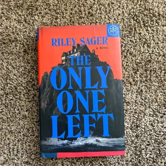 The Only One Left Riley Sager Hardcover thriller book - Picture 1 of 5